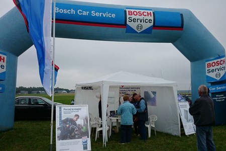 bosch-car-service-bednarczyk_brama-pneumatyczna.jpg